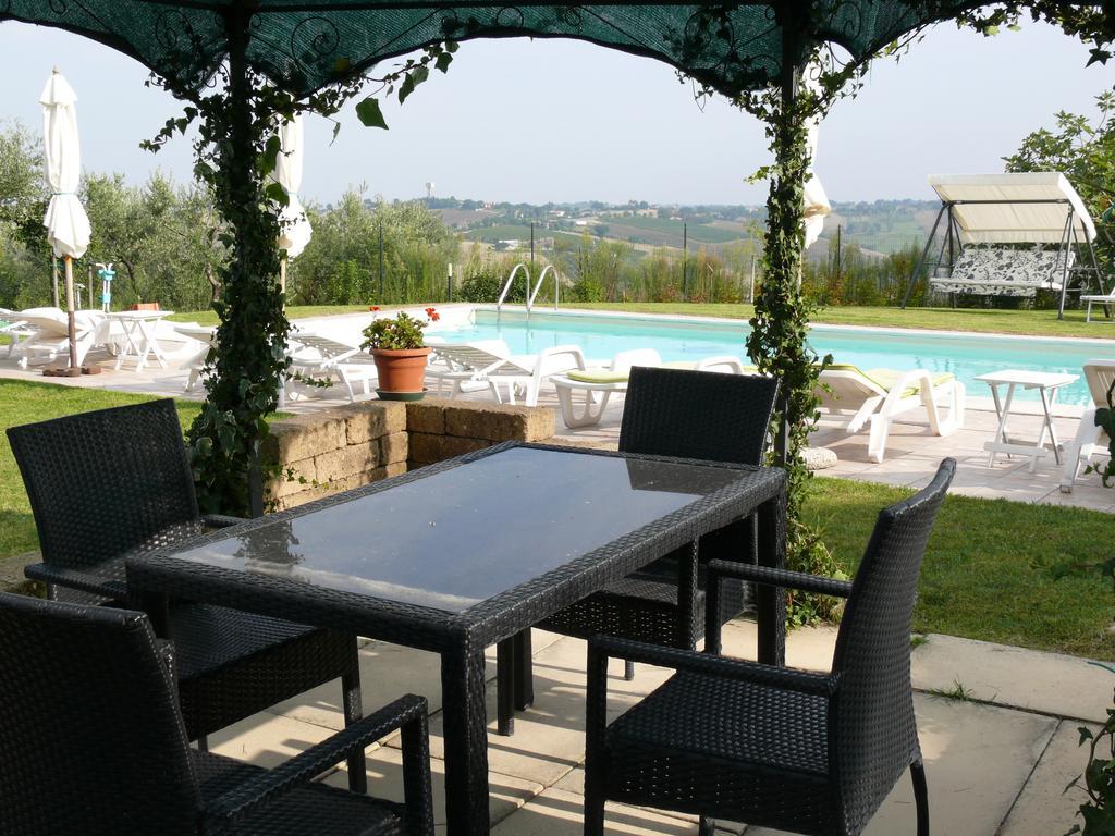 Agriturismo Al Rifugio Divino Belvedere Ostrense Exterior photo