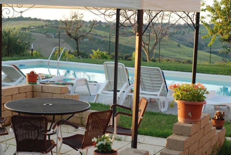 Agriturismo Al Rifugio Divino Belvedere Ostrense Exterior photo
